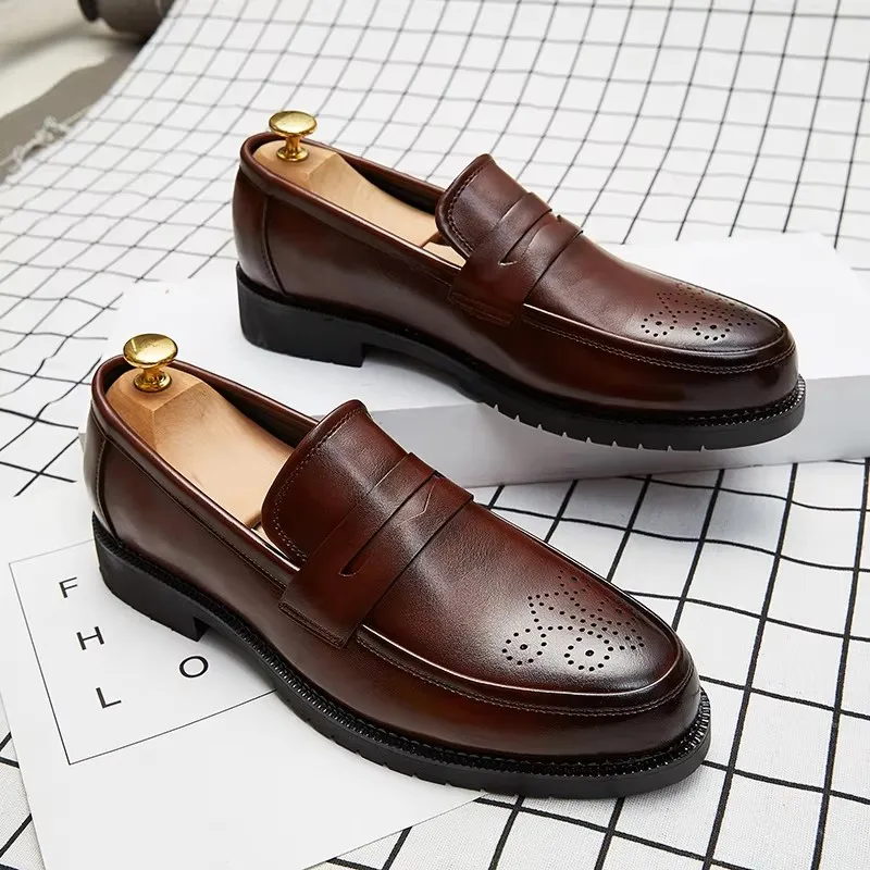 2024 Formal Chef Shoes Kitchen Men Breathable Loafers Shoes New Design Big Size Men's Casual Dress Shoes Leather Pairs for Men - Image 3